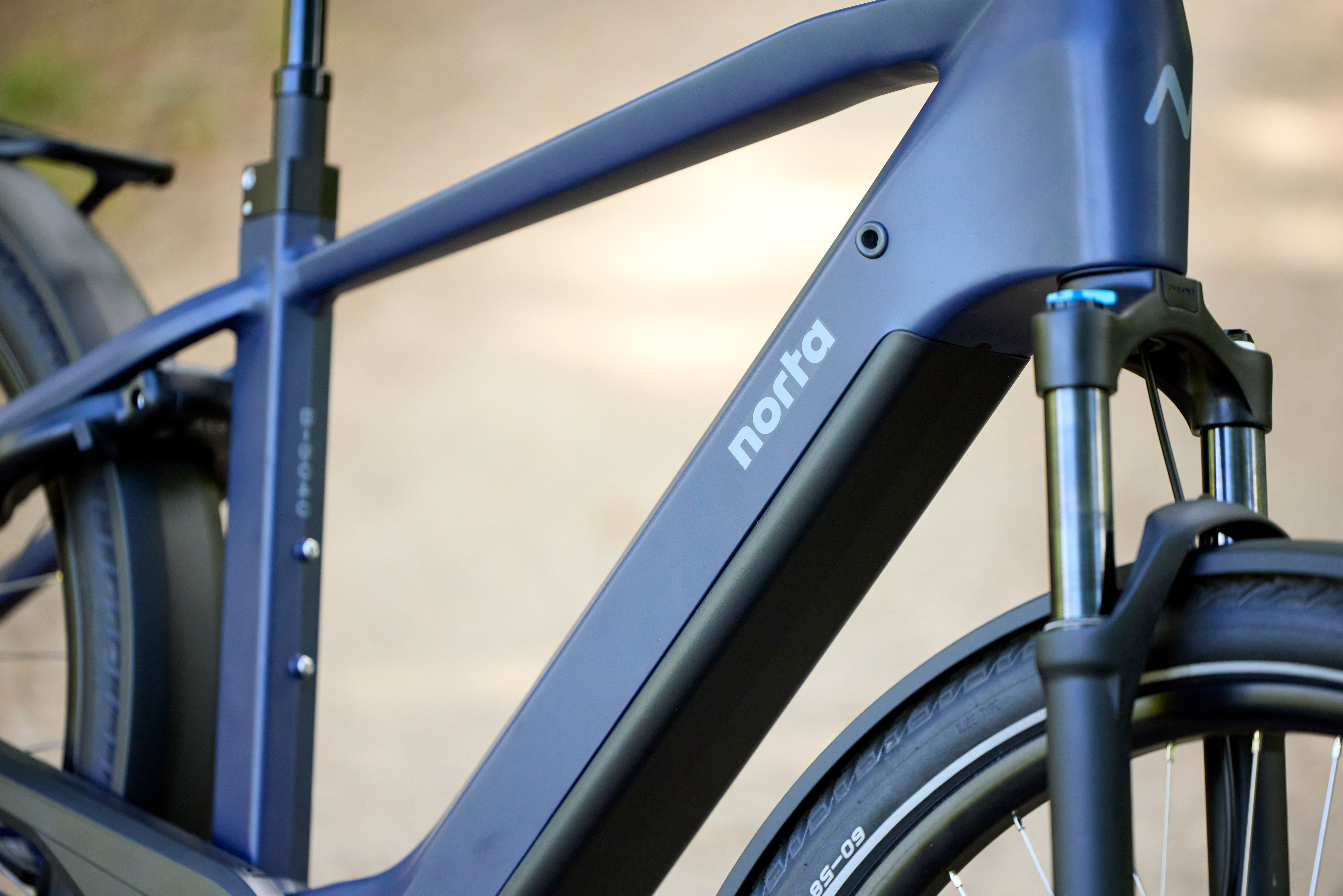norta_b-5040-steel-blue_accu.jpg